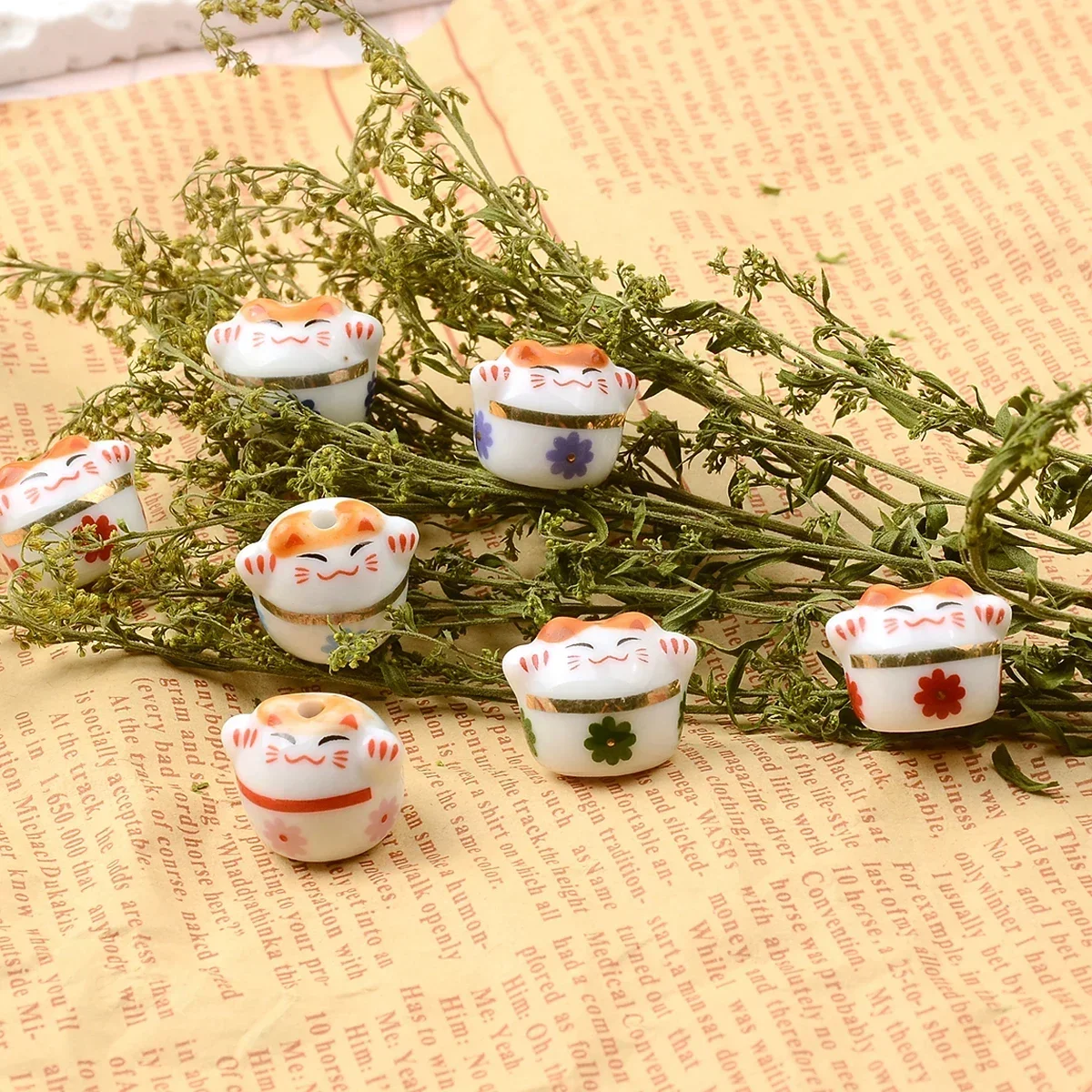 5 stücke glückliche Katze Form Keramik Perlen für Schmuck machen Charms 2,5mm Loch Porzellan Spacer Perlen DIY Schmuck Armband Halskette Image