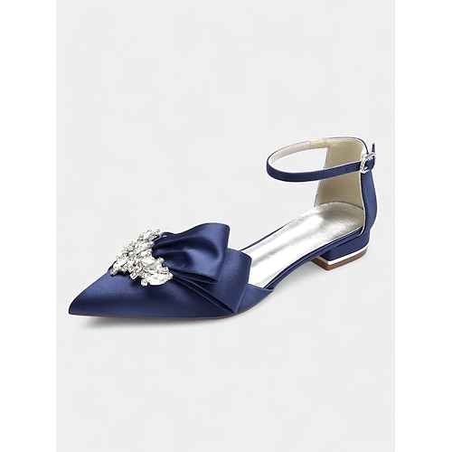 Elegante weiße Brautschuhe aus Satin mit niedrigem Absatz und kristallverzierter Schleife für Brautjungfern – bequeme und stilvolle Hochzeitsschuhe Image