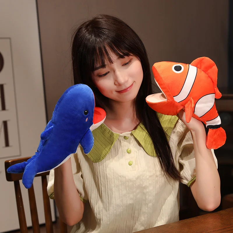 Ozean Serie Plüsch Handpuppe niedlichen Tier Chamäleon Krokodil Hai Blauwal Clown fisch Tintenfisch gefüllt beruhigen Baby Spielzeug Junge