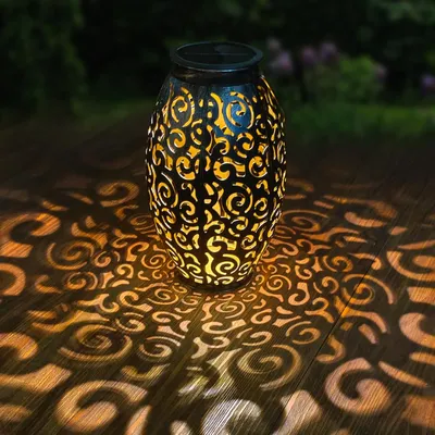 Solar Lanterns,Hanging Solar Lights Outdoor with Handle Metal Waterproof Decorative Solar Garden