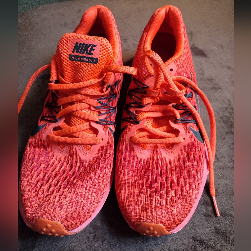 Nike Shoes | Woman's Nike Air Max Shoes Size 8.5 | Color: Red | Size: 8.5