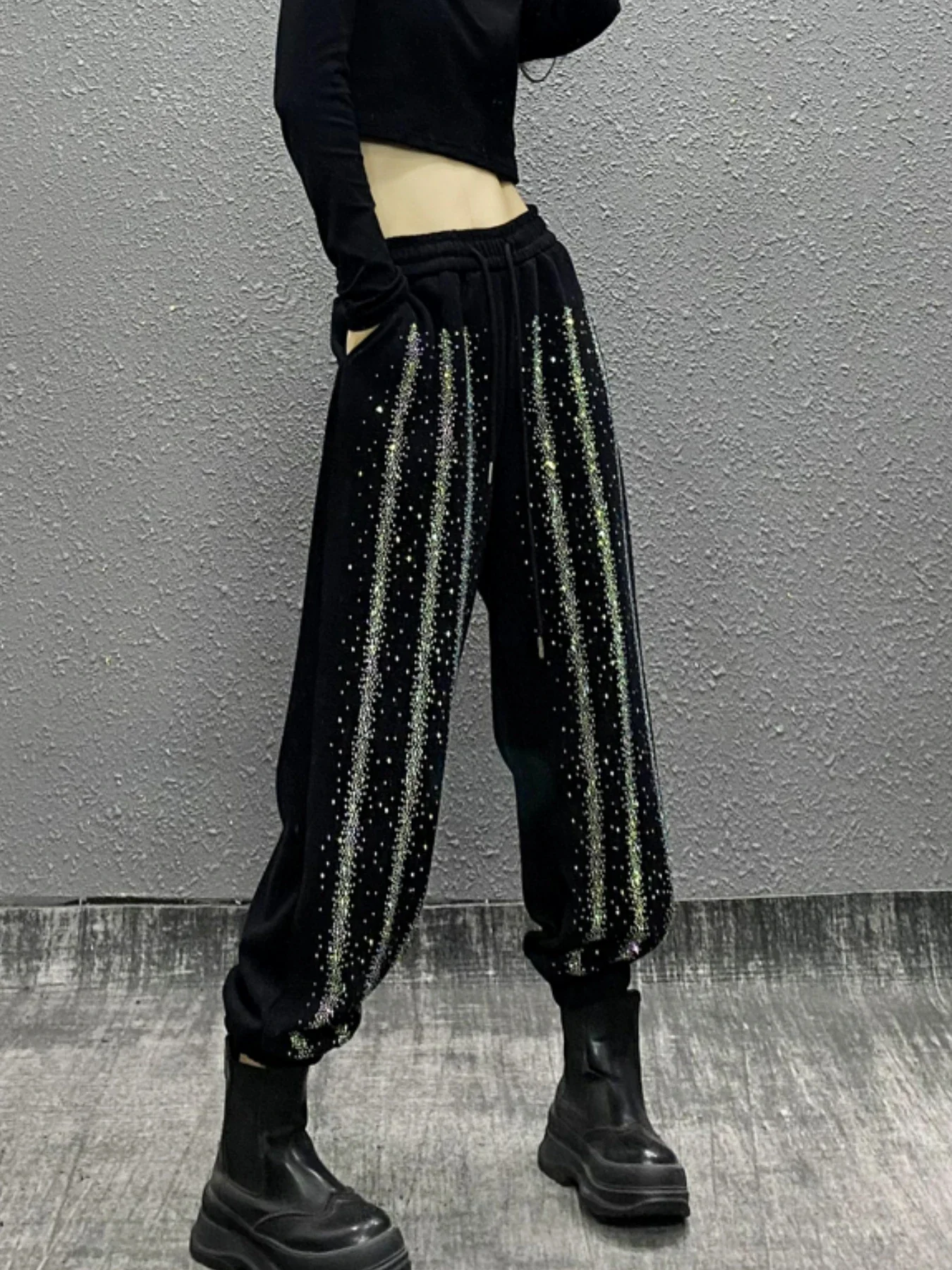 Funkelnde Strass Kurve Plus Größe Frauen Hosen Winter Fleece Elastische Taille Casual Luxus Große Größe Jogginghose für Frau Hose