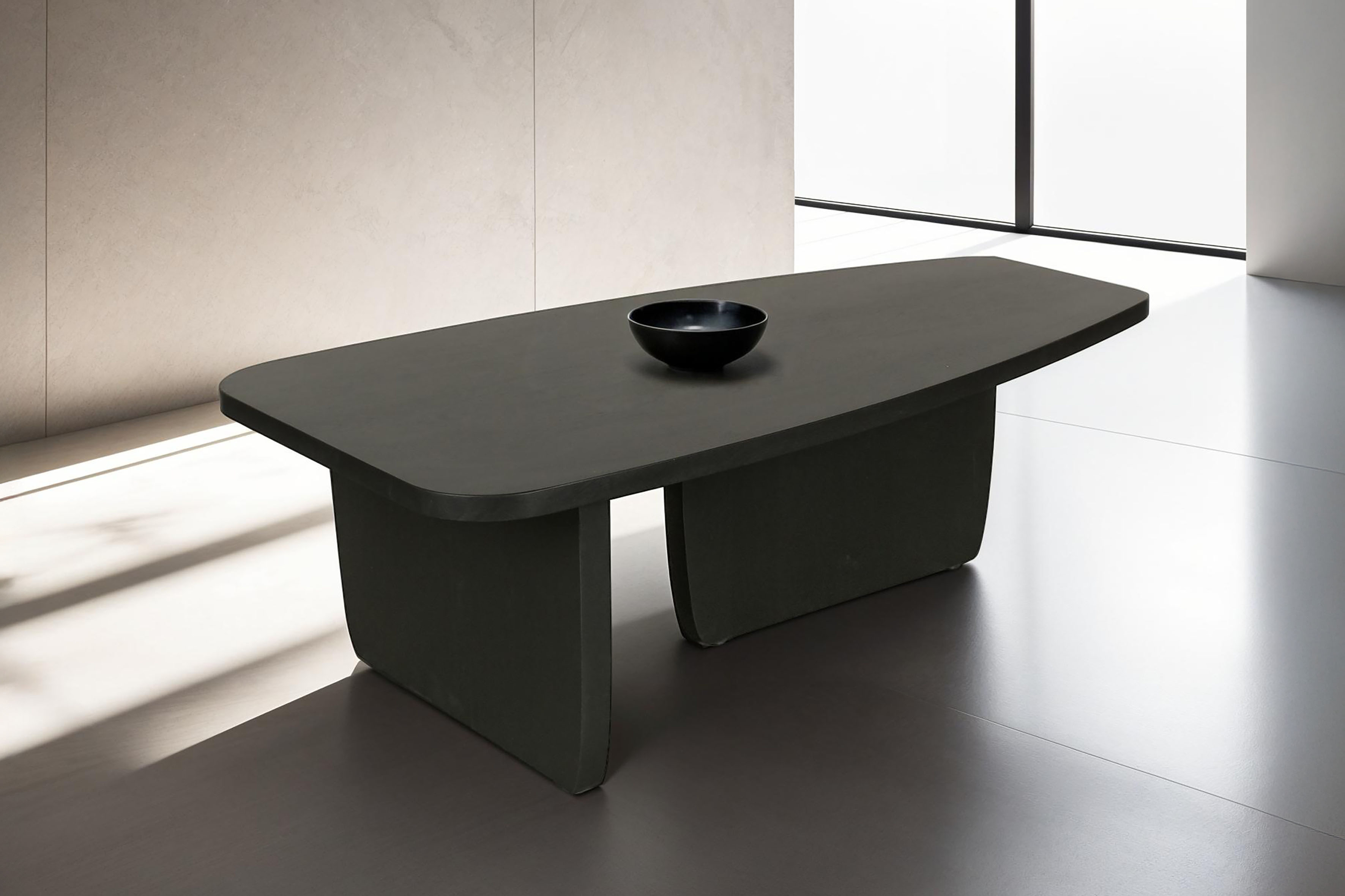 Couchtisch BYLIVING "Bolt", schwarz (schwarz, schwarz, schwarz), B:115cm H:36,5cm T:60cm, Tische, Couchtisch Runde Couchtische, Freiform Tisch in Akazie Massivholz schwarz lackiert, 25mm Tischplatte