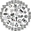 1/50PCS Schwarz & Weiß Mode Frauen Männer Schuh Charms Zubehör Pins Fußball Kuh Clog Schnalle Sneaker sandale Schuh Dekoration Geschenk