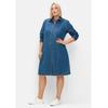 Jeanskleid SHEEGO "Große Größen", Damen, Gr. 54, Normalgrößen, blau (blau denim), Obermaterial: 98% Baumwolle, 2% Elasthan, unifarben, casual, figurumspielend knieumspielend, ohne Ausschnitt, Langarm, Kleider, mit Hemdkragen und Druckknopfleiste