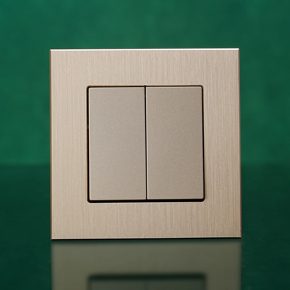 EU-Standard-Schaltsteckdose 86 * 86 mm 2 Gang 1 Weg/2-Wege-Aluminium gebürstetes Panel zwei offene Einzelsteuerung Dual-Control-Wandschalter Image