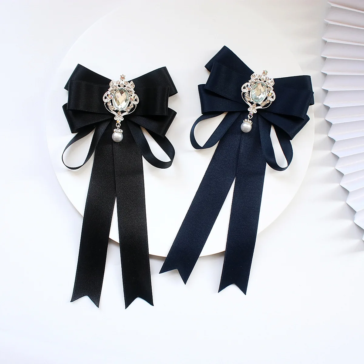 Elegante Band Fliege weibliches Mädchen verstellbare weiße Anzug Hemden Schuluniform Schmetterling Büro Frauen Zubehör Geschenke Schmetterling Image