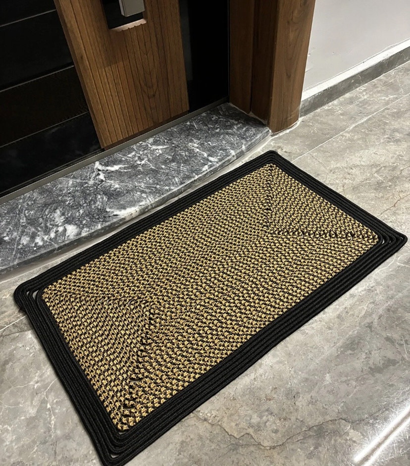 Iuta, zerbino color paglia, zerbino con motivi, zerbino a doppia faccia, zerbino colorato in vimini, zerbino per esterni, tappeto anteriore decorativo