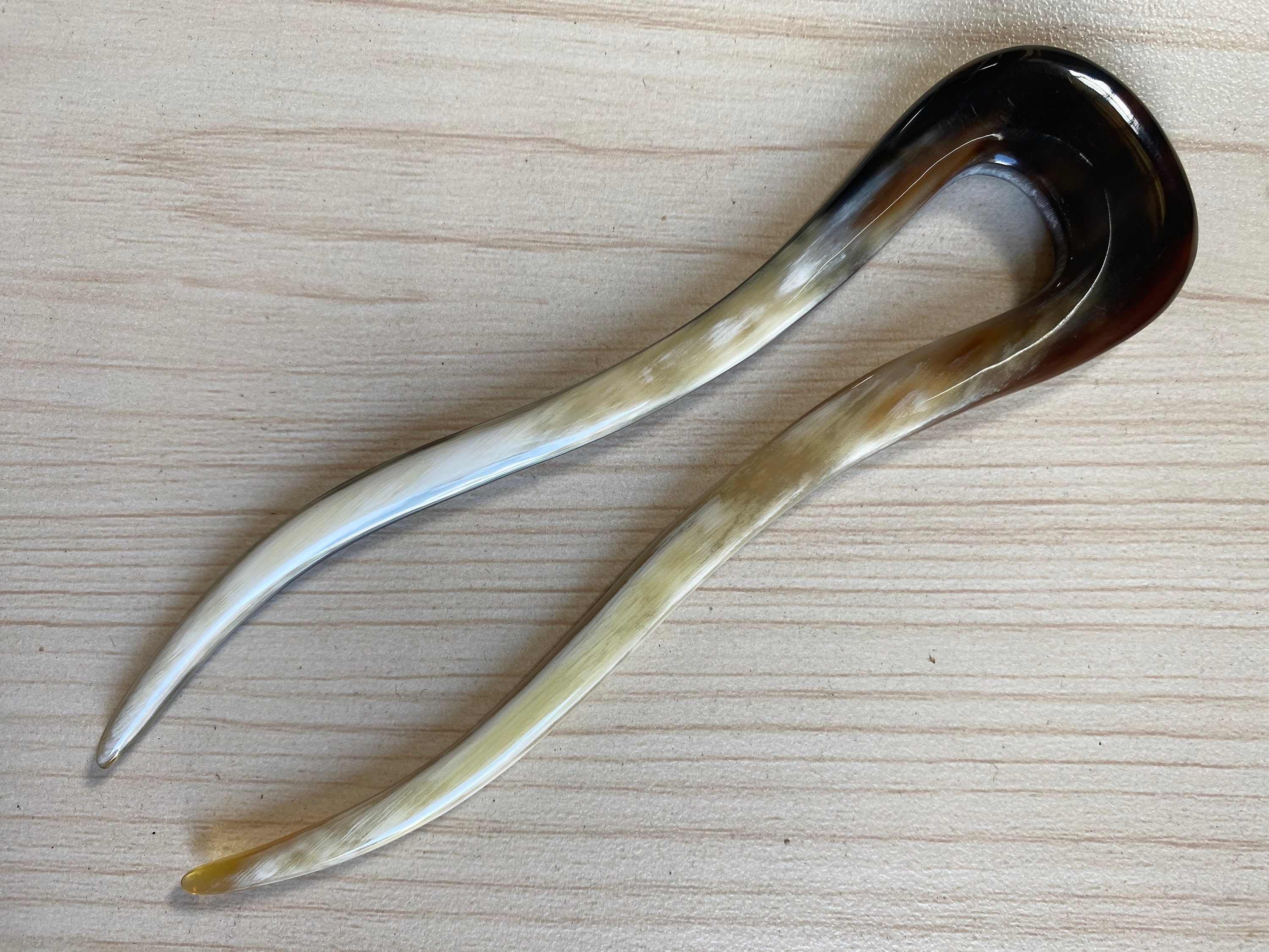 Bellissima forcina per capelli in corno, gioielli in corno di bufalo, forcina per capelli Matiss, bastoncino per capelli in corno, fermagli e mollette
