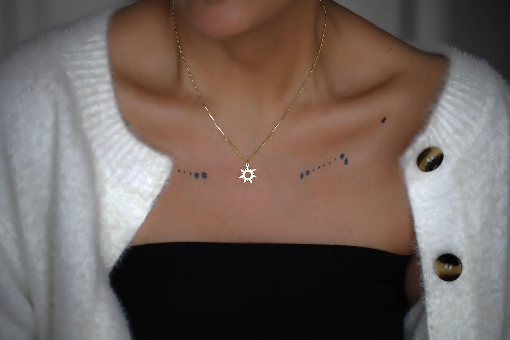 Collana Sole in Oro, Collana Sole, Collana Sole, Collana Sole Delicata, Collana Sole, Collane Delicate, Collana Semplice, Collana in Oro