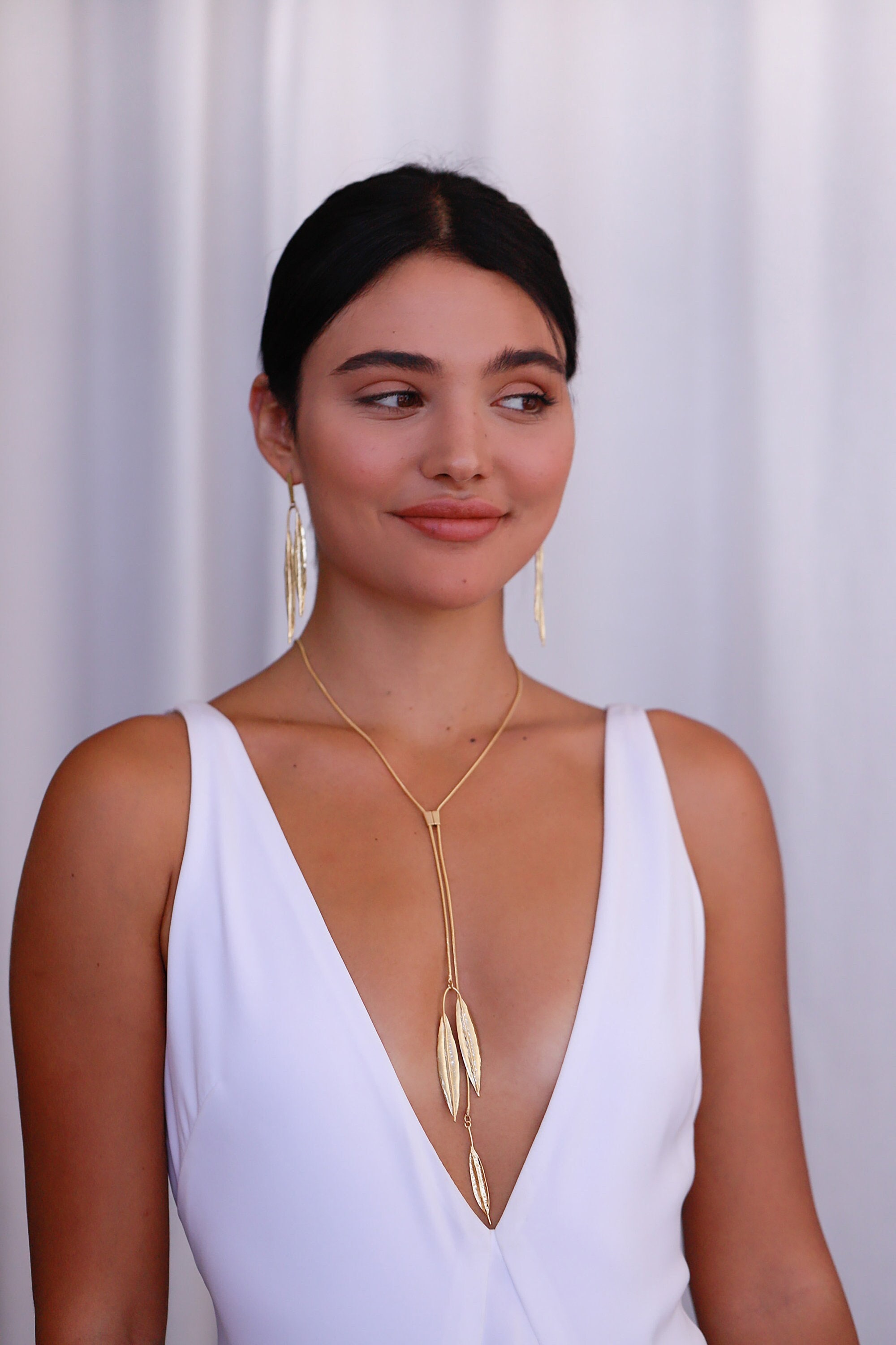 Collana con laccio in oro, collana con foglia d'oro, collana lunga a Y, collana posteriore, collana con pendente posteriore, collana con pendente da s