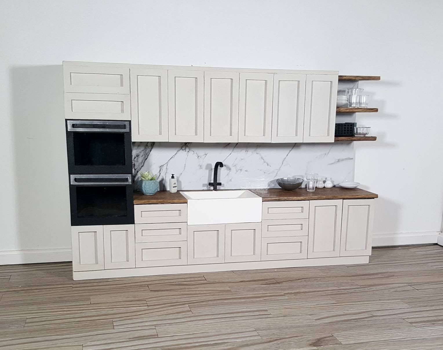 FILE DIGITALE / File di taglio laser SVG per cucina in miniatura per casa delle bambole moderna in scala 1.12/1.6