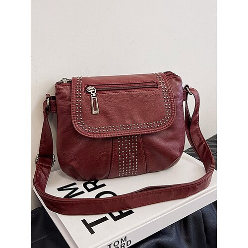 braune Umhängetasche aus Kunstleder für Damen mit Nietendetail – lässige, trendige Handtasche für Alltag, Shopping und Ausflüge schwarz rot blau