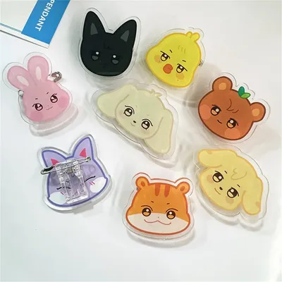 Pins+Brooches