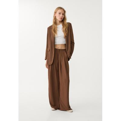 Stradivarius Flowing textured trousers with darts Brown XS