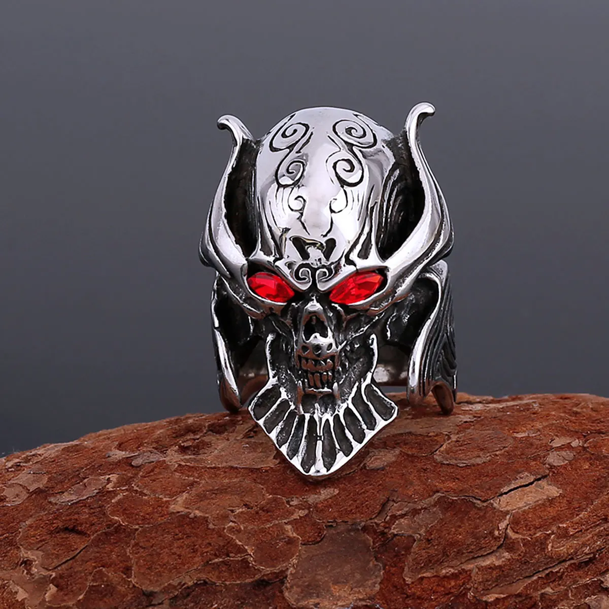 Edelstahl Gothic Einzigartiges Design Alien Ring Herren Punk Hip Hop Große Maske Rot Zirkon Inlay Schädel Finger Schmuck Party Geschenk