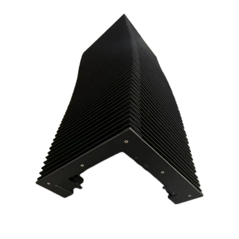 Maßgefertigte Akkordeon-Staubschutzhaube Lmax = 1900mm für X-Achse, feuerbeständig mit Klettverschluss an beiden Enden Image