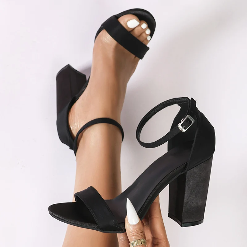 Liyke Sommer Schwarz Grün Knöchel Schnalle Gladiator Sandale Frauen Mode Offene spitze Große Größe 46, Damen Schuh High Heels Alias