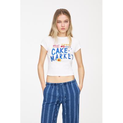 Cropped Cake Market T-Shirt