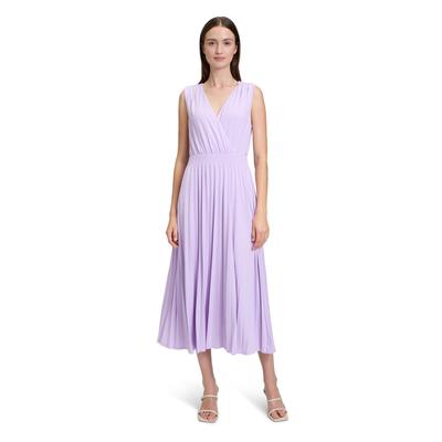 Plisseekleid BETTY & CO "Betty & Co Plisseekleid ohne Arm", Damen, Gr. 40, Normalgrößen, lila (lavendula), Obermaterial: 94% Polyester, 6% Elasthan. Futter: 100% Polyester., feminin, figurumspielend lang, V-Ausschnitt, ohne Ärmel, Kleider, Plissee Image