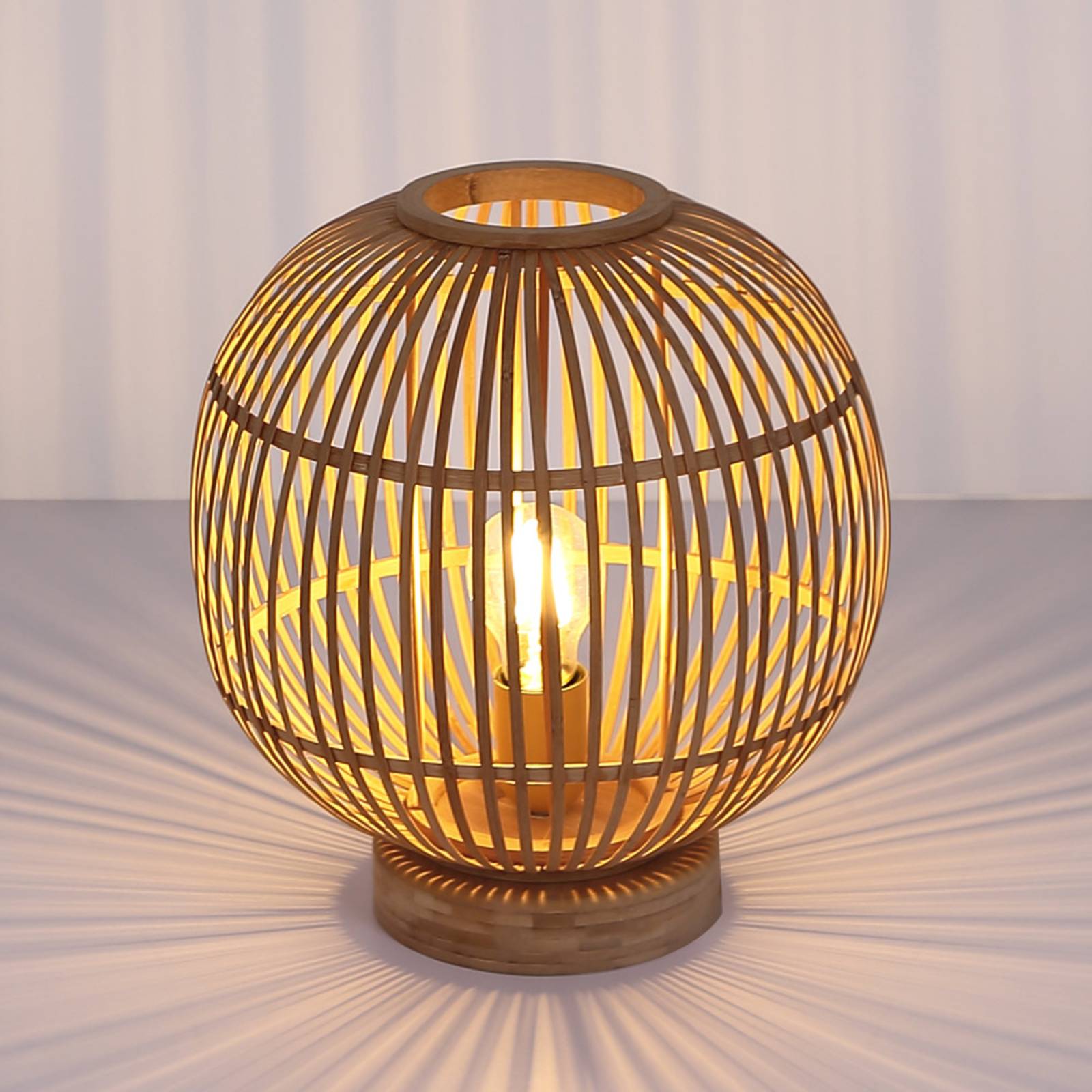 Globo Tischlampe Hildegard, Holz hell, für Wohn- / Esszimmer, Holz, Modern, Tischlampe