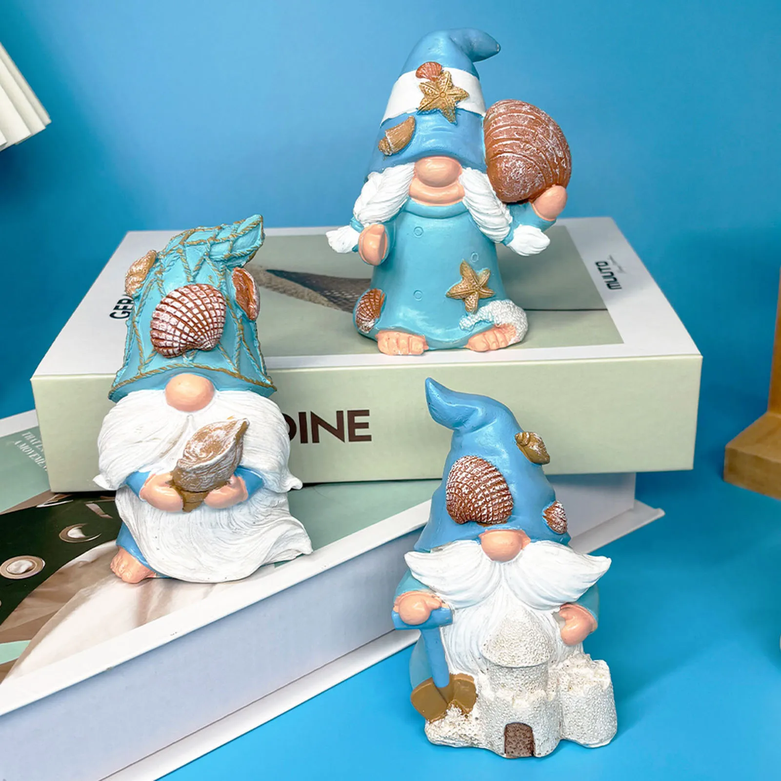 1pc Garten Gnome Figuren Sommer Strand Stil Ozean Element Harz Zwerg Statue für Regale Esstische Dekoration Image