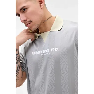 Umbro Griffin Football Shirt - Grey L at Urban Outfitters