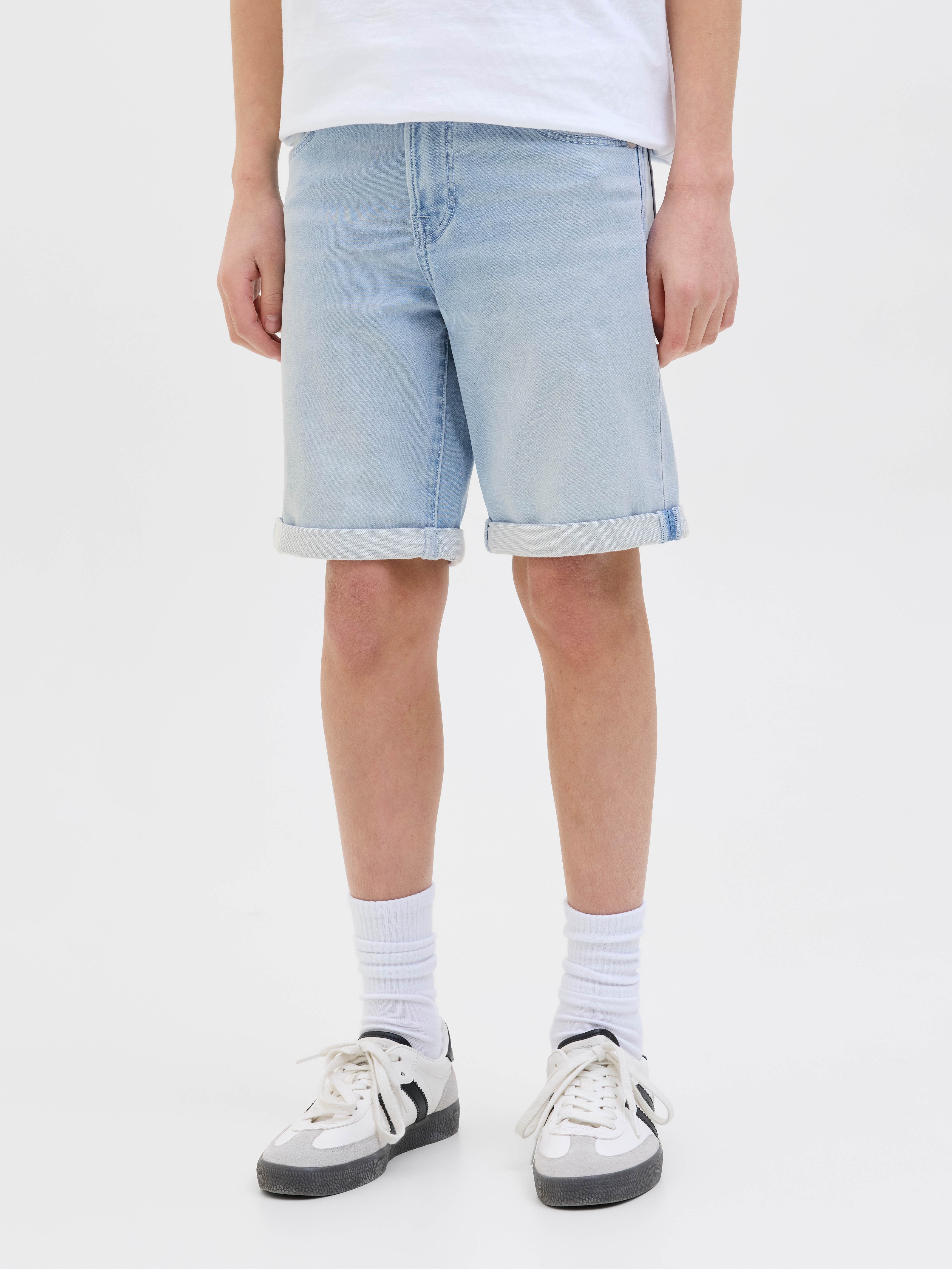 Shorts JACK & JONES JUNIOR "JJIRICK bequem mit Stretch für optimale Bewegungsfreiheit", Jungen, Gr. 152, N-Gr, blau (blau denim), Web, Obermaterial: 48% Baumwolle, 26% Viskose, 25% Polyester, 1% Elasthan, unifarben, regular fit knielang, Hosen...