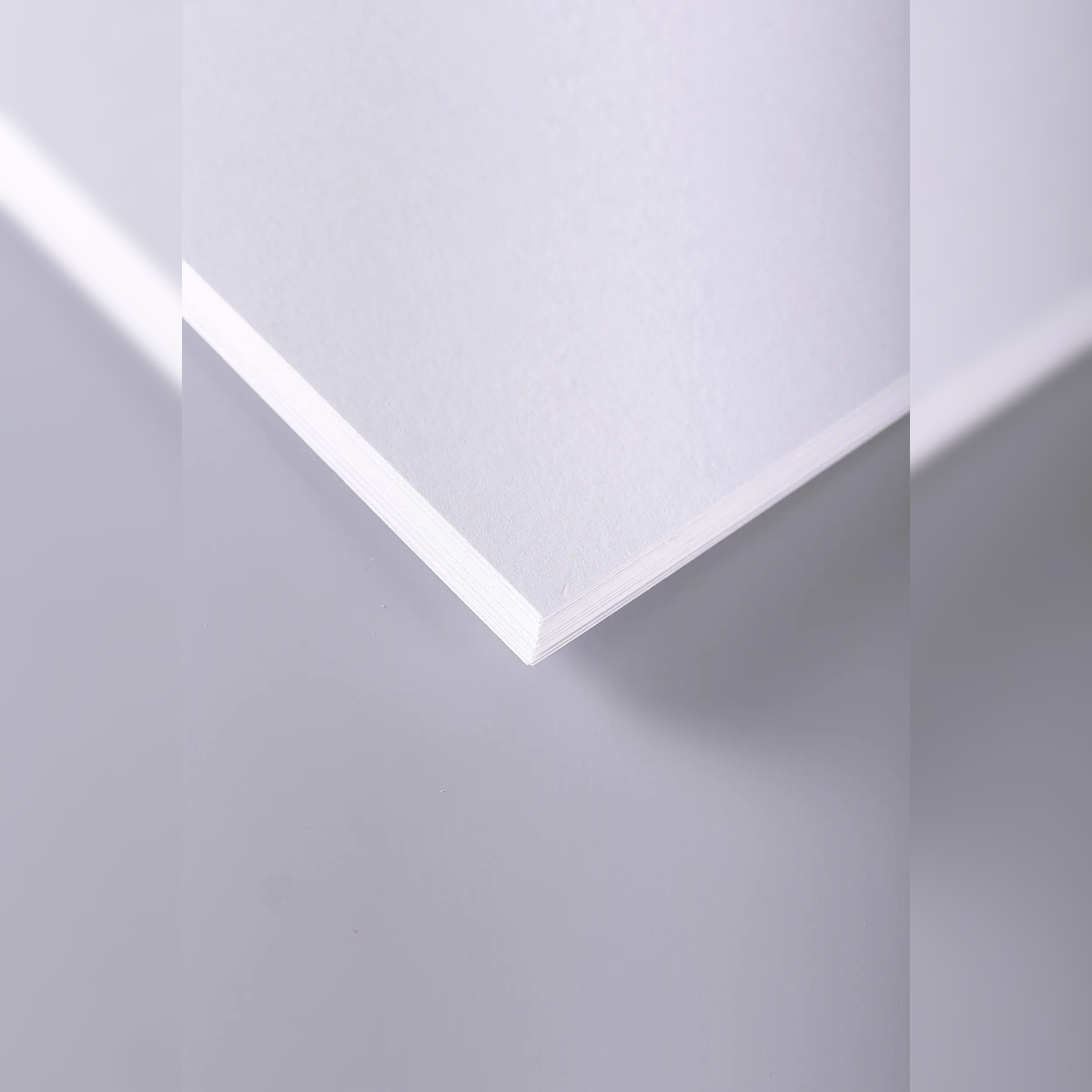 Clairefontaine Zeichen- und Skizzenpapier A2, 200g, Ries 125 Bogen, weiß - 37323C Image