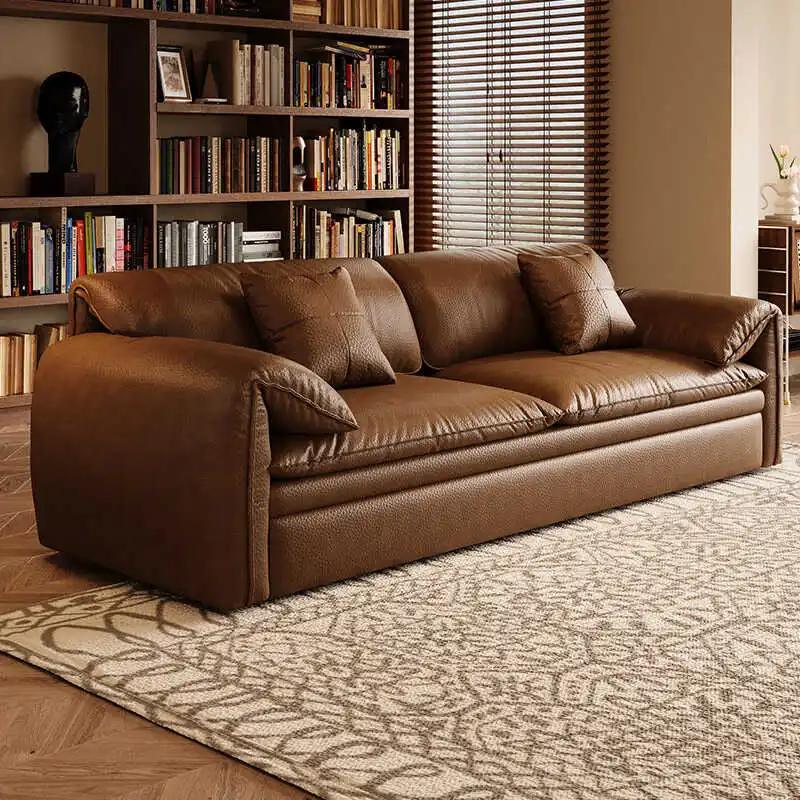 Europäisches Wohnzimmer-Schlafsofa, braunes Kunstleder, italienisches modernes Schlafsofa, Doppelcouch, Chaiselongue, kleine Canape-Salonmöbel Image