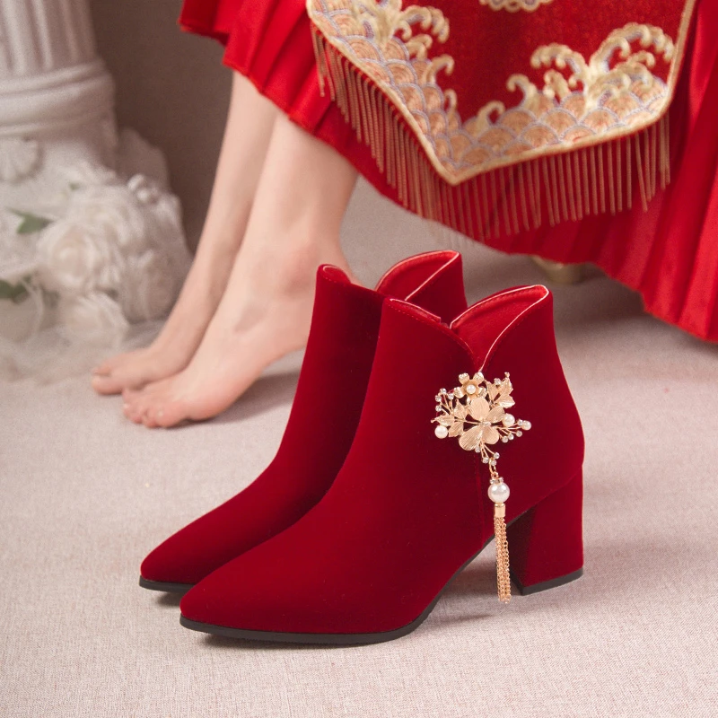 Rote Hochzeit-Brautschuhe 2024, Winter-Damenstiefel, stilvolle spitze Zehen-Stiefeletten mit hohem Absatz, weibliche elegante Kleid-Bankettschuhe