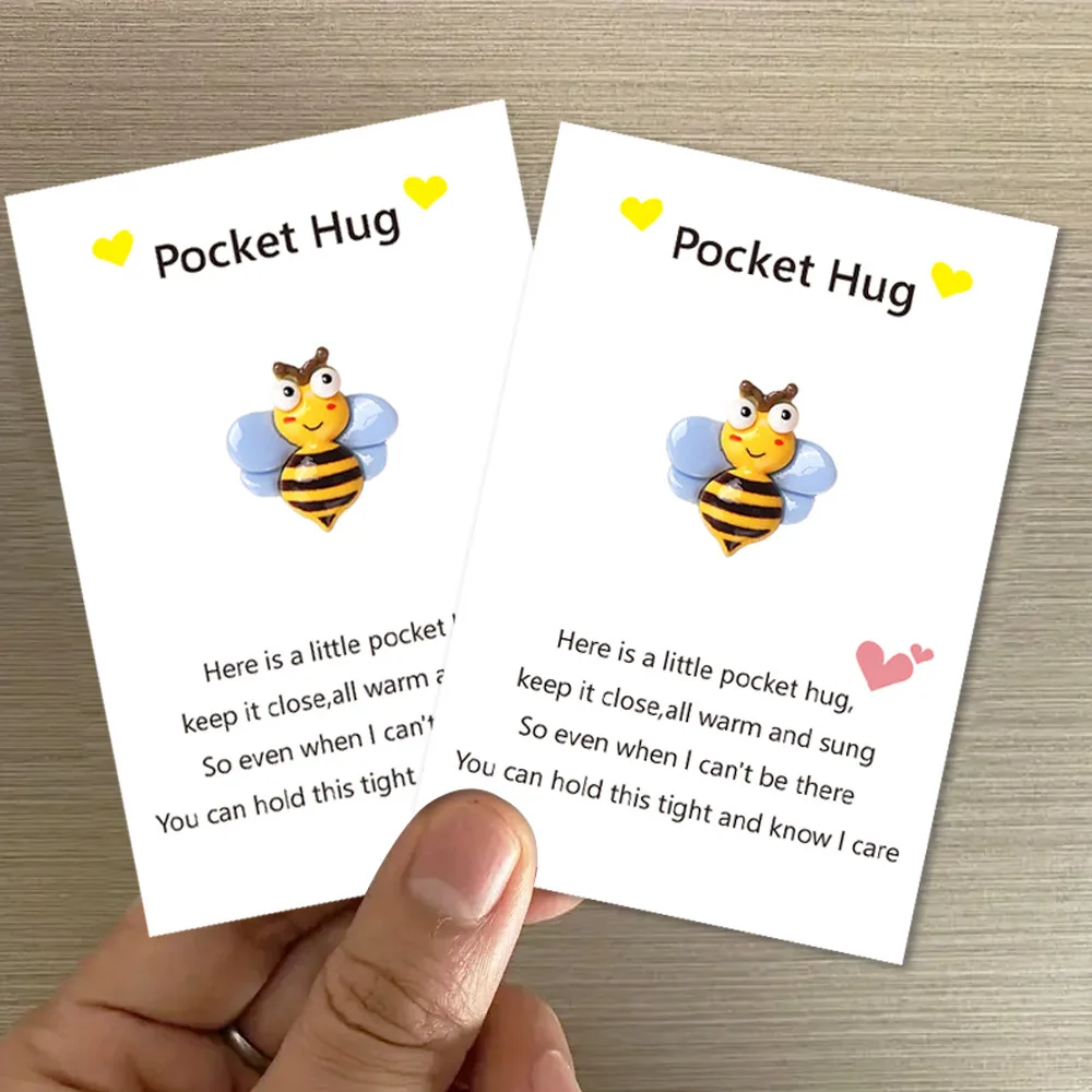 Entzückende Bee Pocket Hug-Grußkarten – handgefertigte Geburtstags-/Valentinstag-/Danke-Notizen, herzförmiges Liebesgeschenk für Freunde und Familie Image