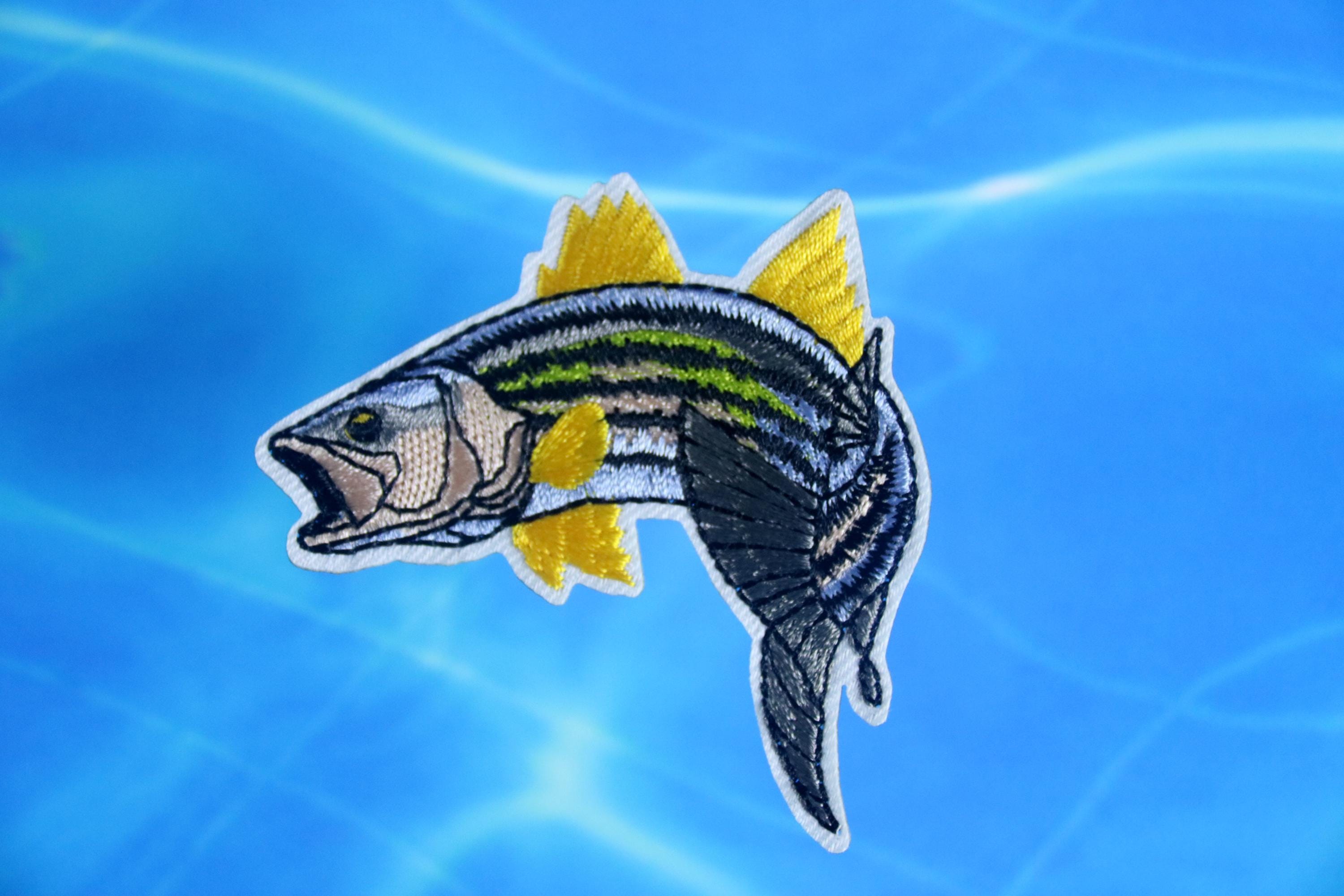 Toppa a forma di branzino, toppa a forma di pesce, pesca, toppa da stirare, toppa adesiva, toppa ricamata, toppa divertente, toppa estetica, toppa mer