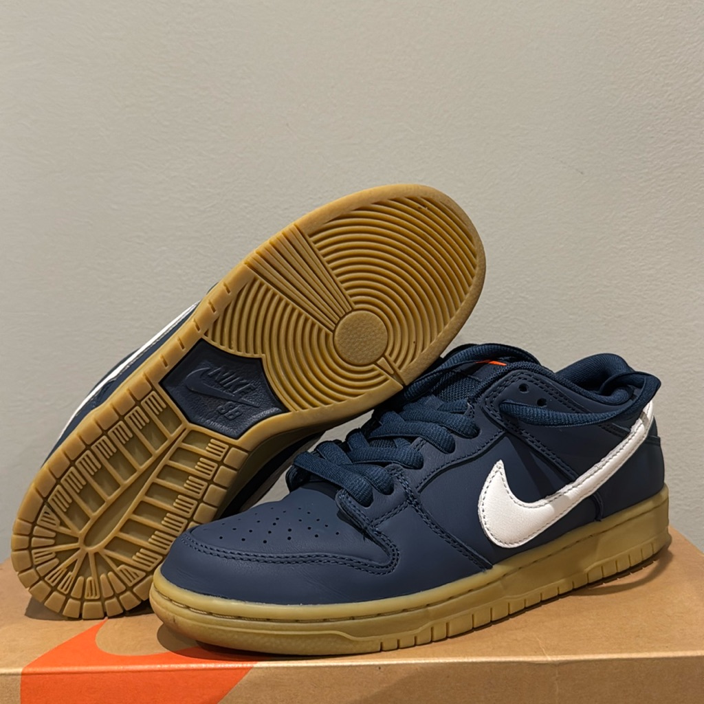 Nike Shoes | Used Men’s Nike Sb Dunk Low Pro Size 7.5, Women’s 9. | Color: White | Size: 7.5