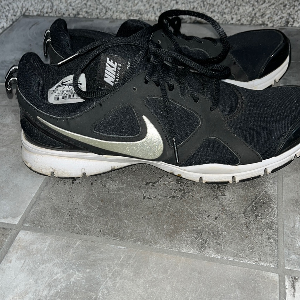 Nike Other | Woman’s Nike Tennis Shoes | Color: Black/White | Size: Os