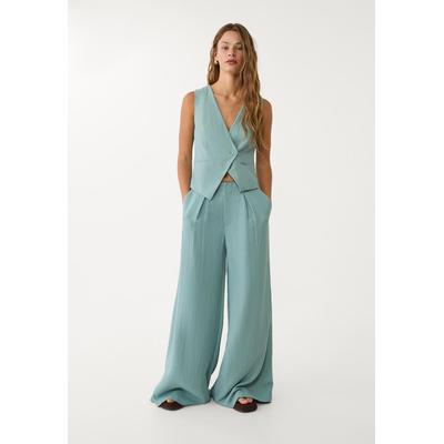 Stradivarius Flowing textured trousers with darts Navy blue 8