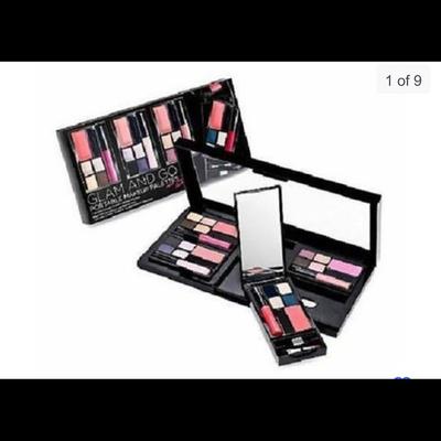 Victoria's Secret Makeup | Victoria's Secret Glam & Go Portable Travel Set 20 Eyeshadow 4 Gloss Ey | Color: Pink | Size: Os