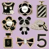 1/9PCS Vintage Metall Schuh Charms Parfüm Geschenk Hut Blume Bogen Schwarz Gold Serie Frauen Mädchen Schuhe zubehör Clog Pins Geschenke
