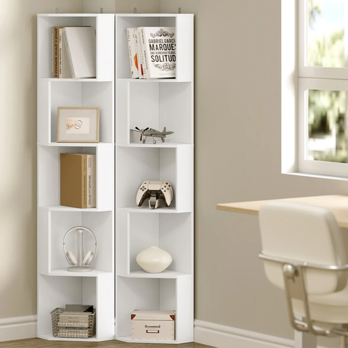 5-stufiges Bücherregal, Eckregal, Standregal, Eck-Bücherregal aus Holz für Wohnzimmer, Schlafzimmer, Büro, 147 x 25 x 25 cm, weißer Organizer