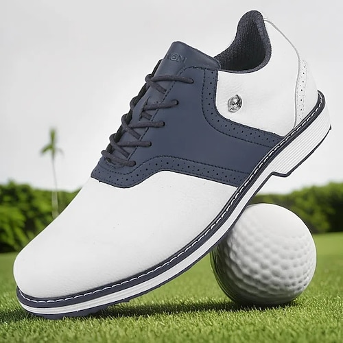 Herren Golfschuhe in zweifarbigem Marineblau und Weiß, zum Schnüren, strapazierfähiges Leder, sportliche Eleganz für den Golfalltag Image