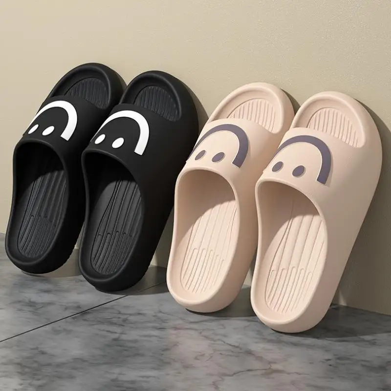 Plattform Hausschuhe Frauen Home Fashion Nette Designer Schuhe Damen Badezimmer Innen Rutschen Sommer Sandalen Schuhe EVA Große Größe