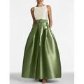 Elegantes A-Linien-Abendkleid bodenlang ärmellos Rundhalsausschnitt Satin mit Falten und Schlitz perfekt für Hochzeitsgäste und Black-Tie-Events 2024