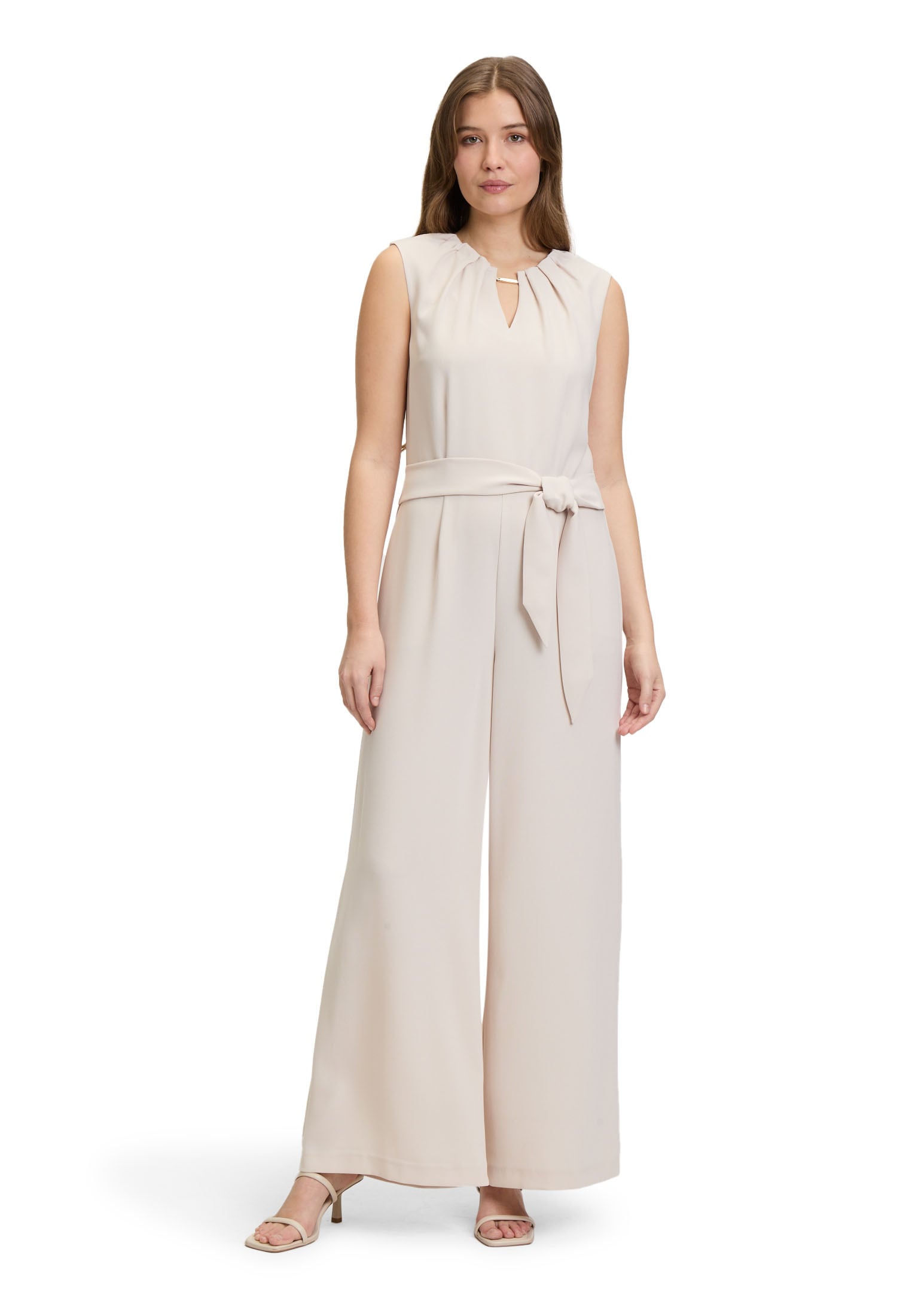 Overall BETTY & CO "Damen Jumpsuit ohne Arm", Damen, Gr. 38, grau, Obermaterial: 100% Polyester. Futter: 100% Polyester., tailliert, Rundhals, Overalls, Falten Image