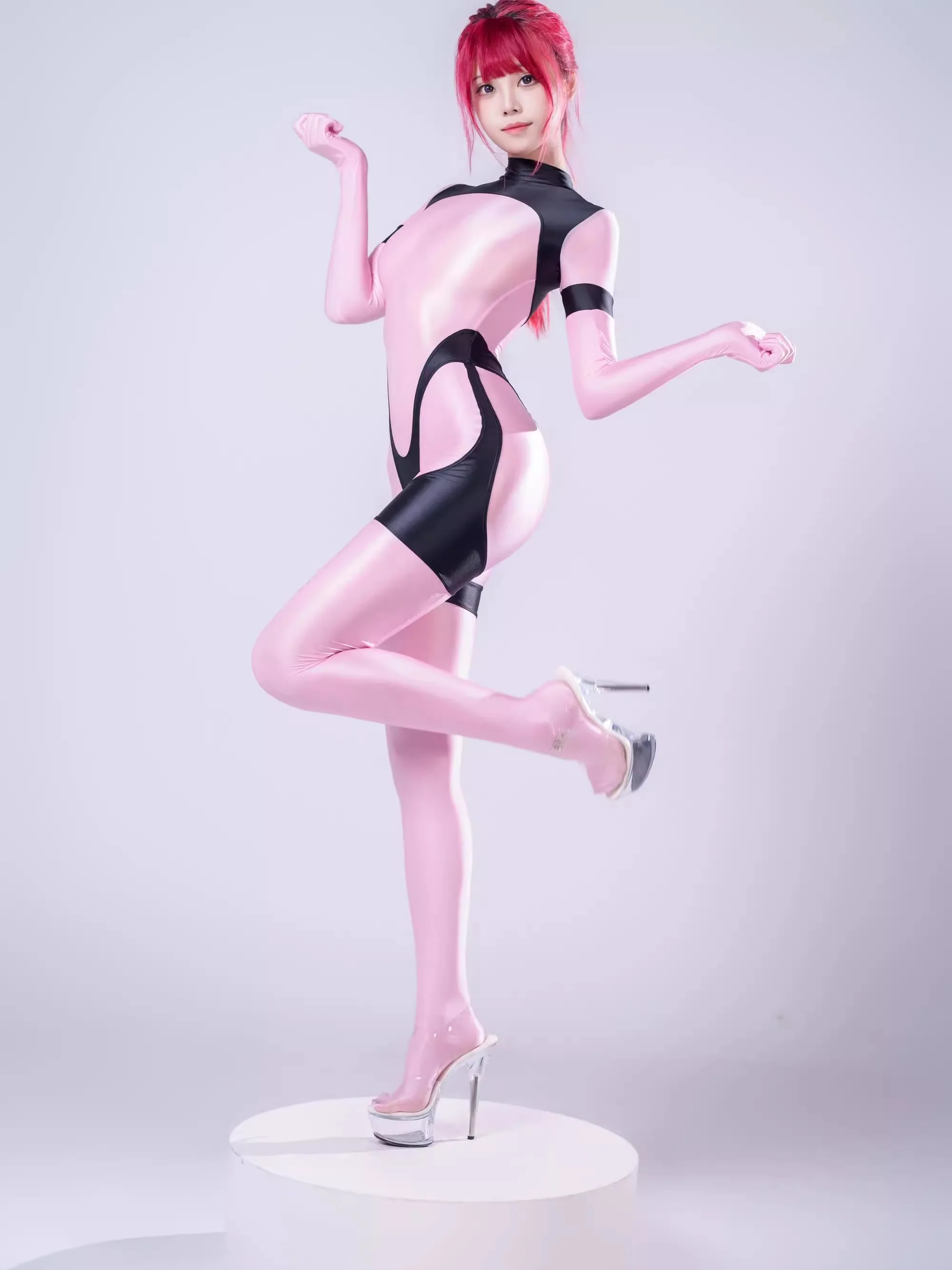 Damen-Badeanzug, glänzend, durchsichtig, Öl, glänzender Overall mit Reißverschluss hinten, Ganzkörperanzüge, japanischer Badeanzug, Spiel der Rolle, Strumpfhosen Image