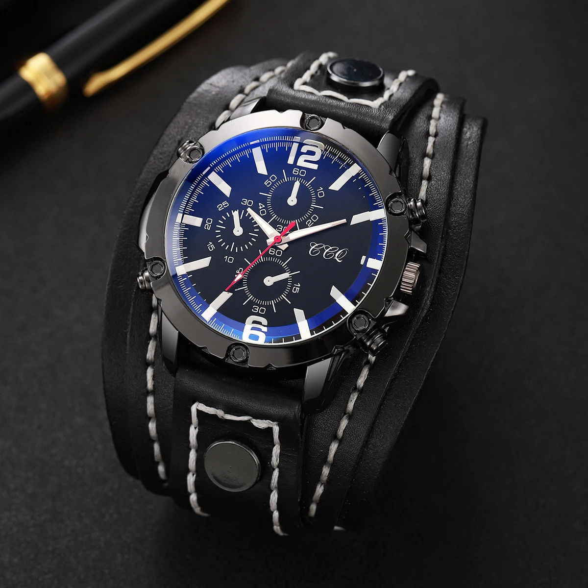 Lässige Herren uhr Vintage Lederband männliche analoge Quarzuhren Image