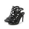 High-Heel-Sandalette "Sandalette mit Cut-Outs", Damen, Gr. 37, schwarz, Obermaterial: 100% Polyurethan. Futter: 100% Polyurethan. Decksohle: 100% Lederimitat. Laufsohle: 100% Synthetik, LASCANA BELLE AFFAIRE, unifarben, sexy, Schuhe, verführerischer...