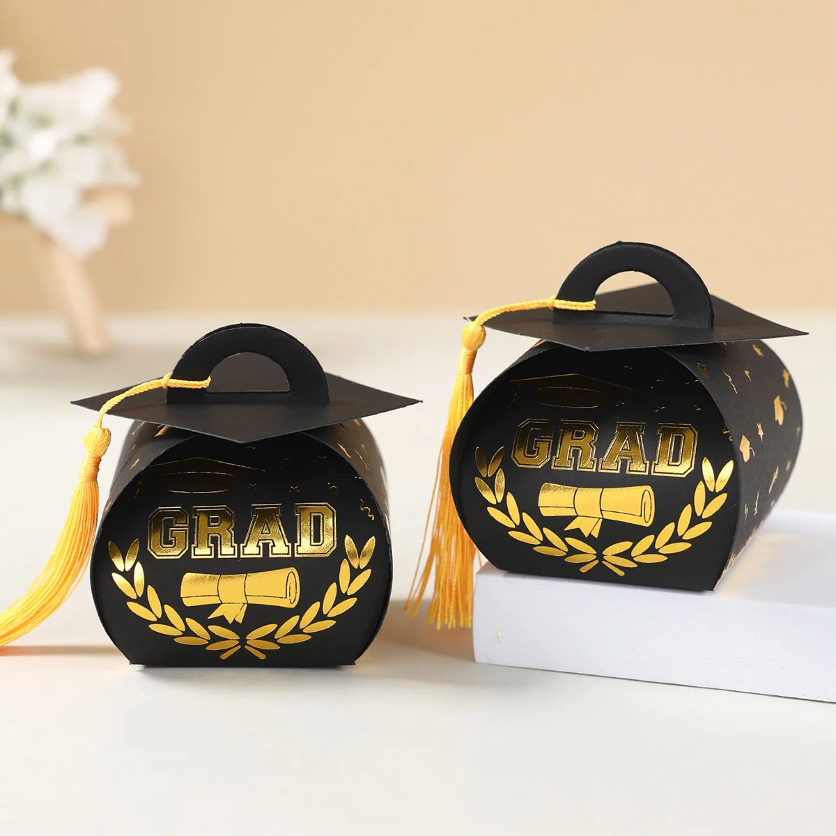 12/50 Stück Bachelor-Hut, Mütze, Pralinenschachtel, Abschlussfeier, Kekse, Schokolade, Geschenkverpackung, Boxen, Tasche, 2025, Absolvent, Glückwunsch, Partyzubehör Image