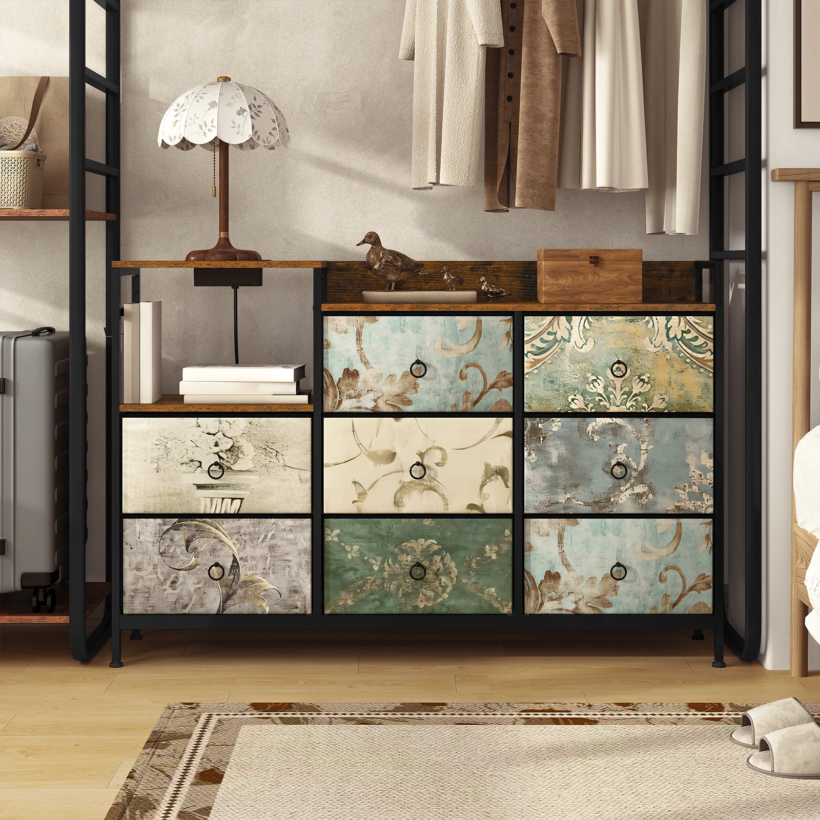 Kommode mit 8 Schubladen und Steckdosen, Bohemian-Metallrahmen, Holzplatte, Stoffschrank für Schlafzimmer, Wohnzimmer, Flur, Zuhause Image