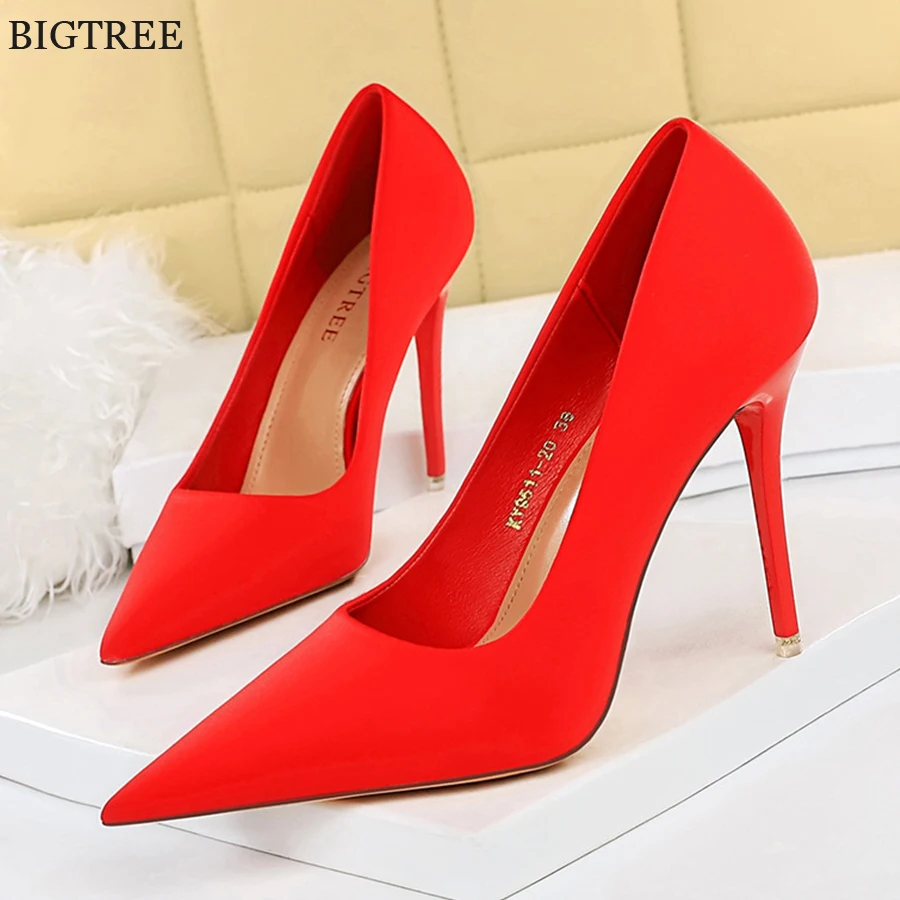 Concise Große 34-43 Frau Schuhe Flach Solide Silk High Heels Frauen Pumpen Herbst Lila Rot Spitze Zehen Damen hochzeit Büro Schuhe