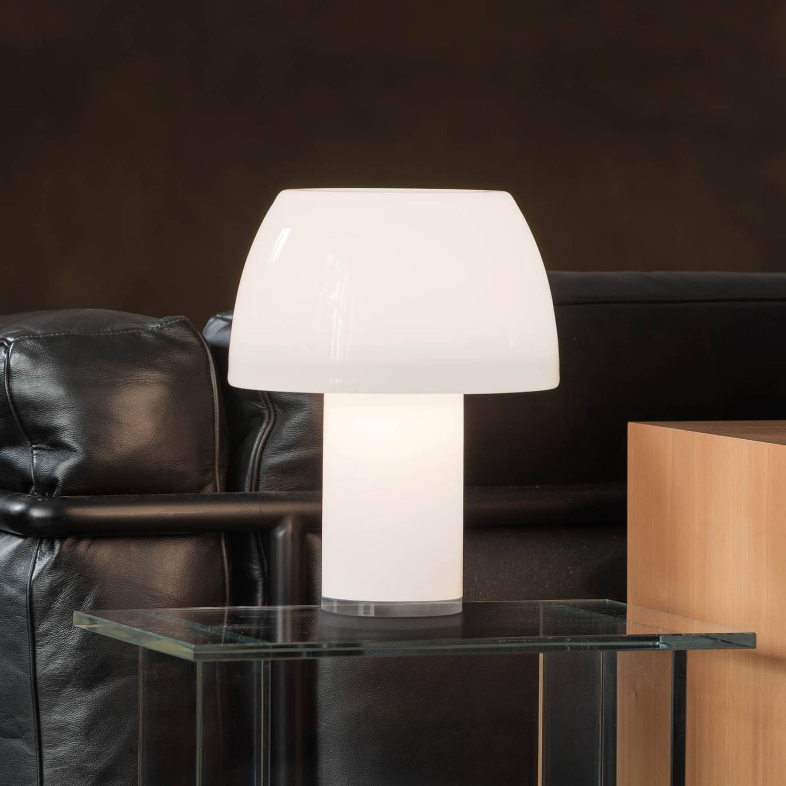 Nemo LED-Akku-Tischleuchte Lorosae, weiß, Glas, IP54, USB dimmbar, weiß / opal, Glas